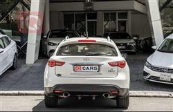 إنفينيتي QX70